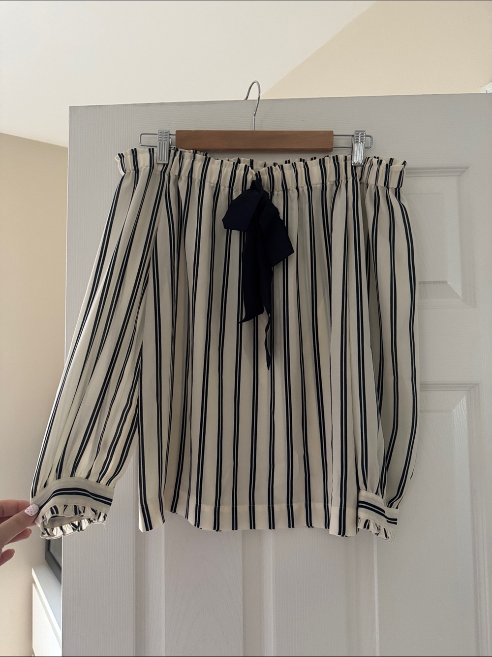 Jcrew Mercantile navy striped Off-Shoulder Blouse with navy Bow